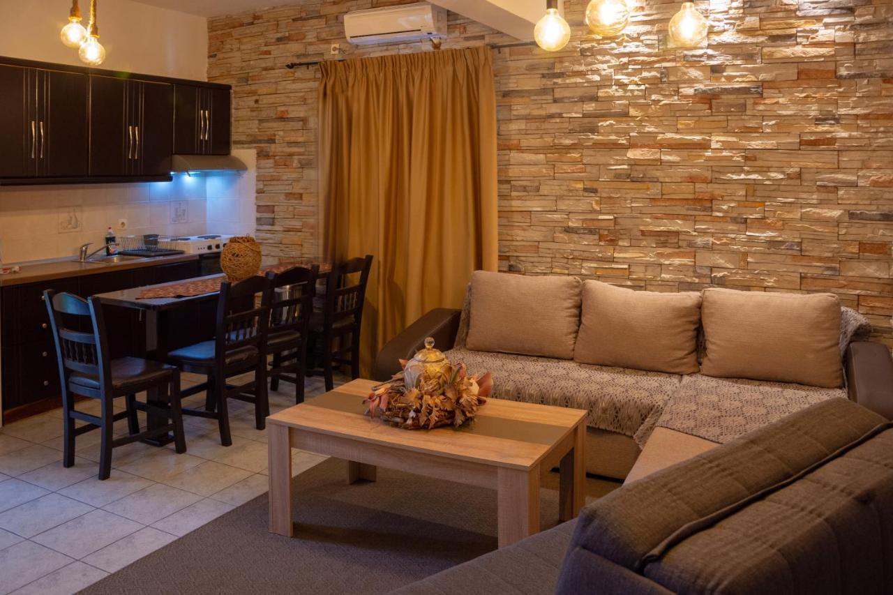 Margio Skiathos Apartments Экстерьер фото