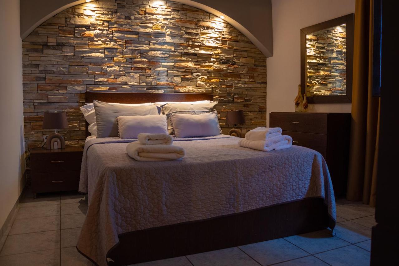 Margio Skiathos Apartments Экстерьер фото