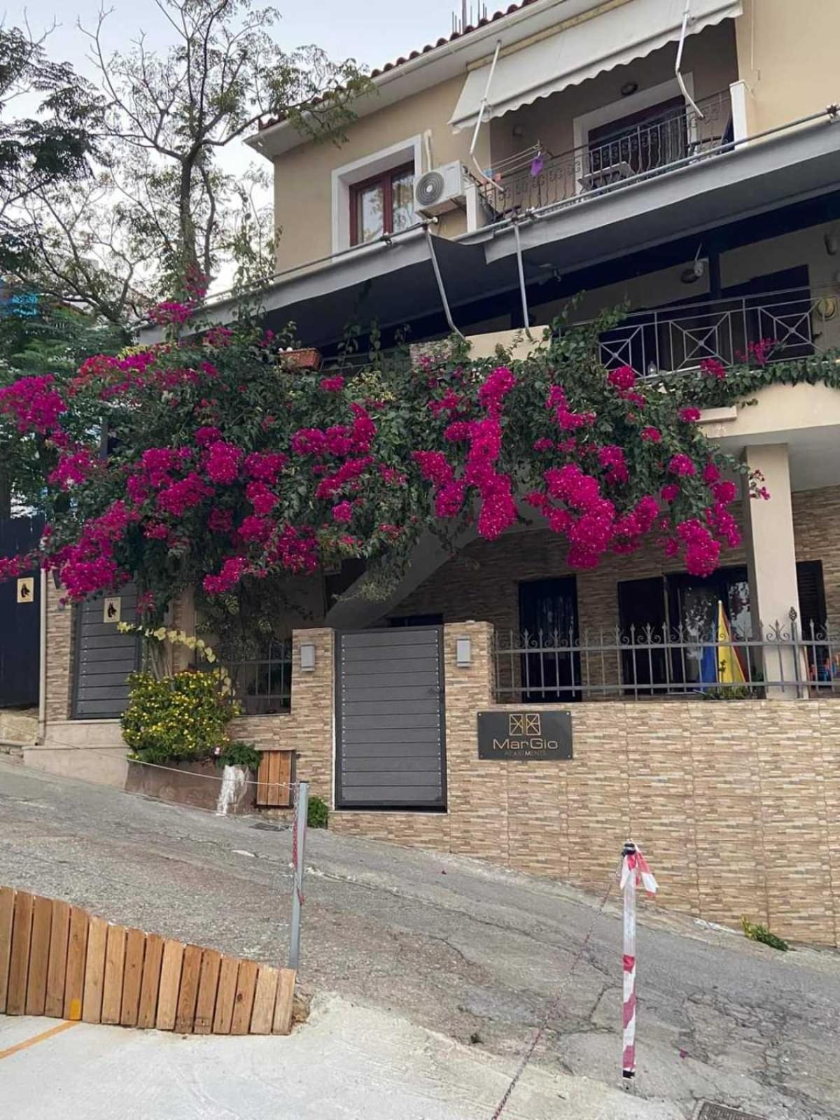 Margio Skiathos Apartments Экстерьер фото
